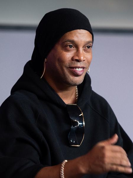 Ronaldinho starts the World League in street football