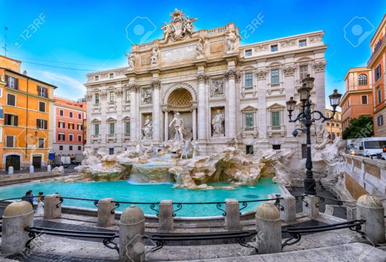 Tourists throw about 3,000 euros into the Trevi Fountain in Rome every day, where does the money go?